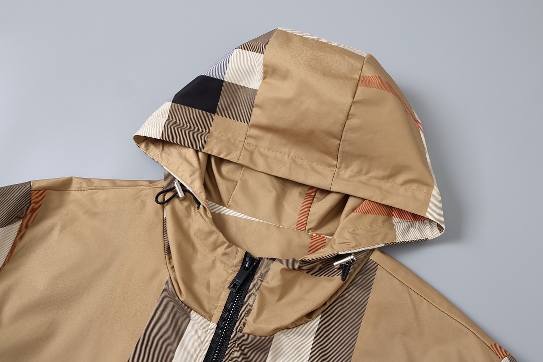 Burberry Newport Hooded Jacket · PB45858 — תמונה 12