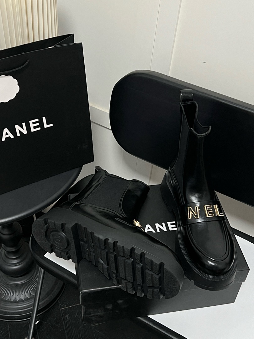 Chanel Cap Toe CC Ankle Boots · WC22862 — תמונה 10