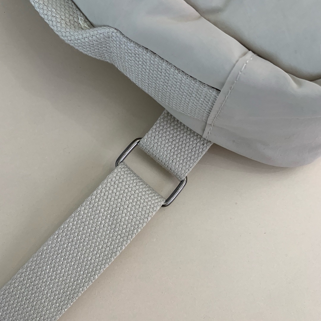 Lululemon Large Slouchy Sling Bag · WL28241 — תמונה 6