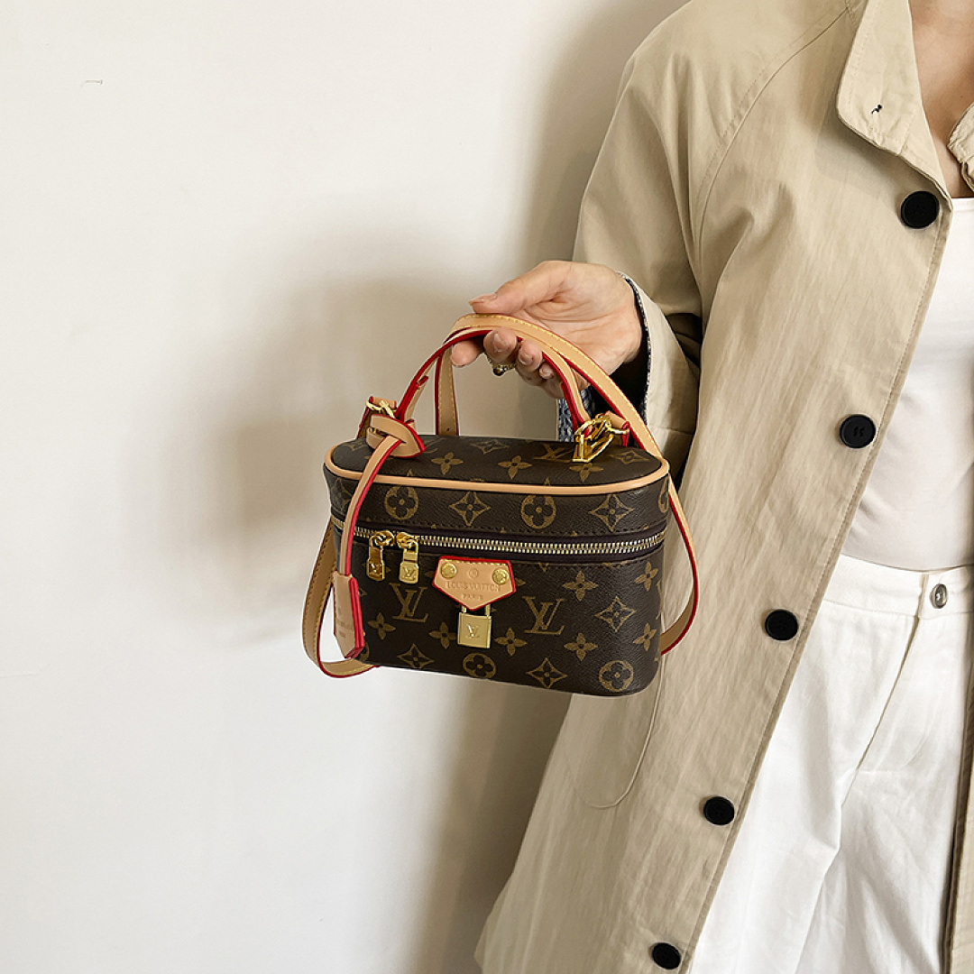 Louis Vuitton Micro Vanity Case · EL6676 — תמונה 18