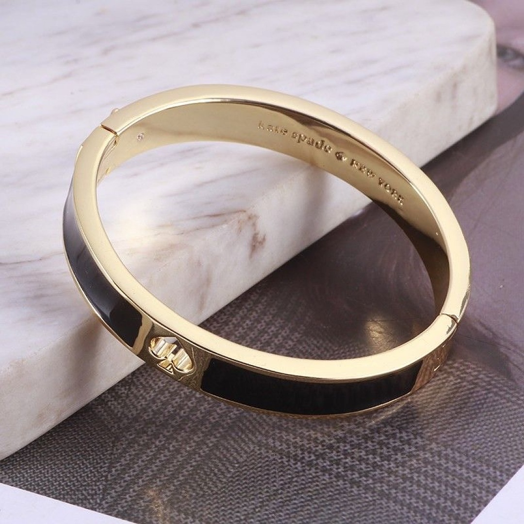 Kate Spade Hole Punch Spade Hinge Bangle · WK27409 — תמונה 13
