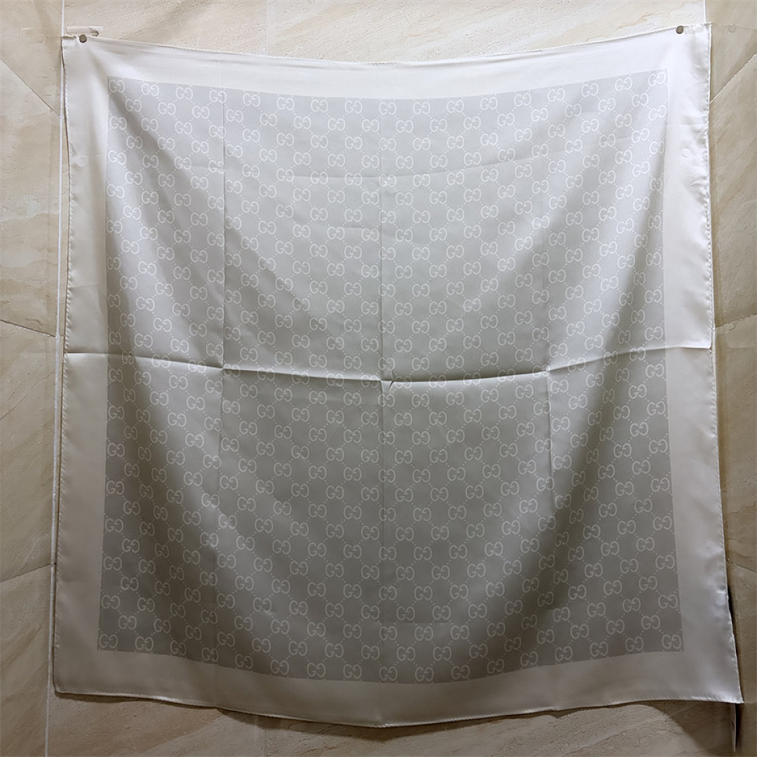 Gucci — מטפחת משי · SG50604 — תמונה 31