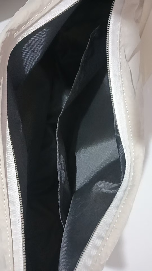 Lululemon Small Slouchy Sling Bag 3L · DL9338 — תמונה 10