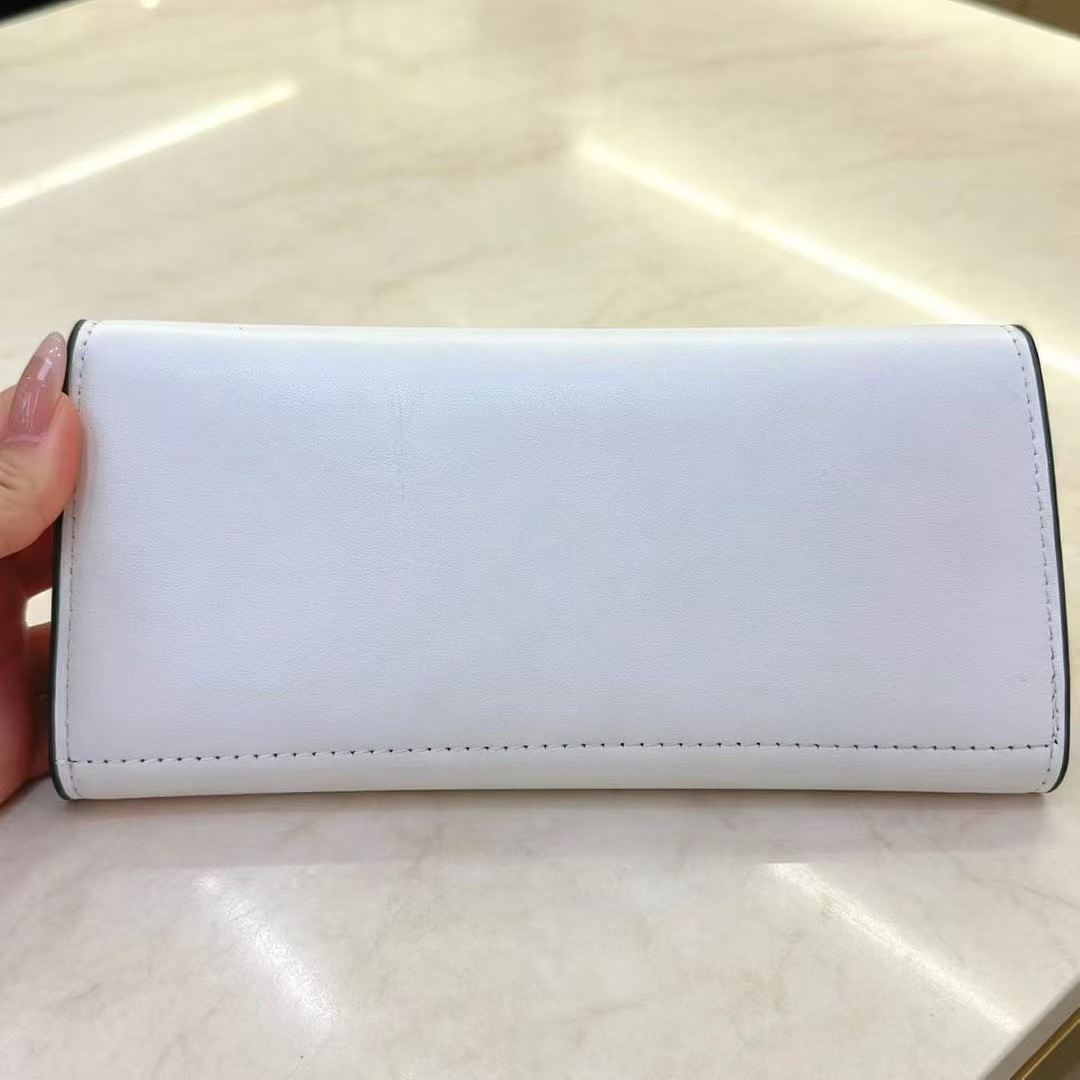 Gucci GG Marmont · EG2211 — תמונה 5