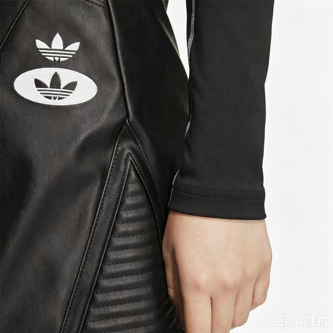 Adidas Pleather Adibreak Skirt · LA8026 — תמונה 8