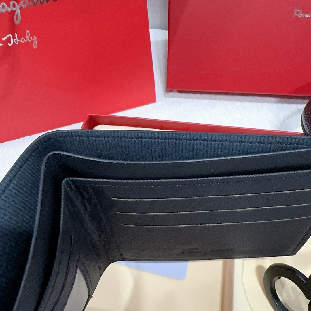 Ferragamo Revival · EF0815 — תמונה 14