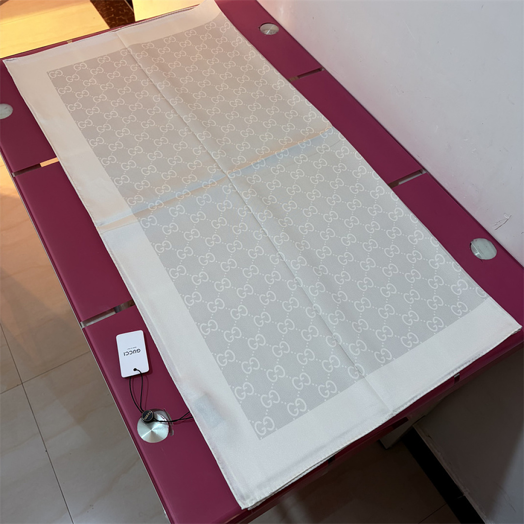 Gucci — מטפחת משי · SG50604 — תמונה 29