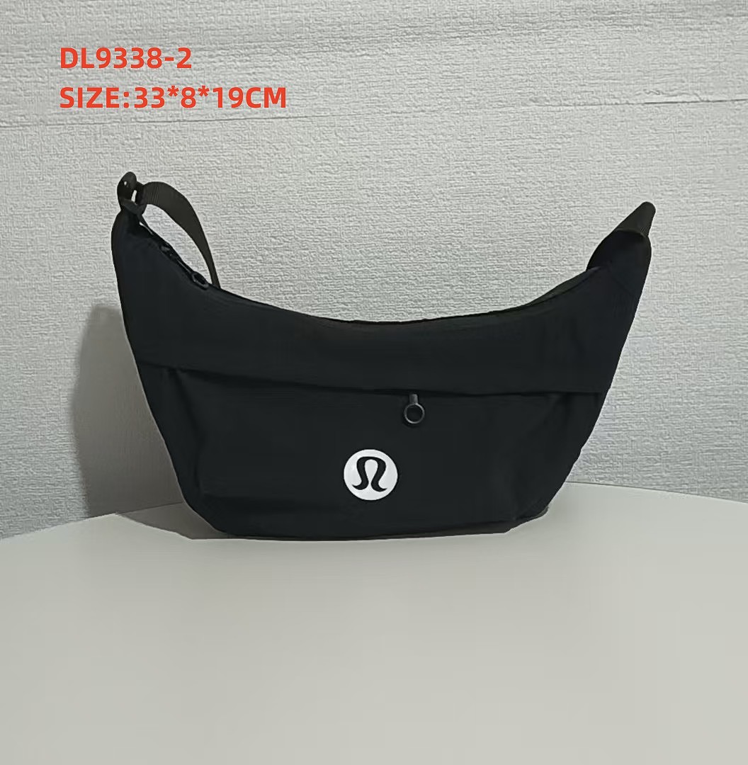 Lululemon Small Slouchy Sling Bag 3L · DL9338