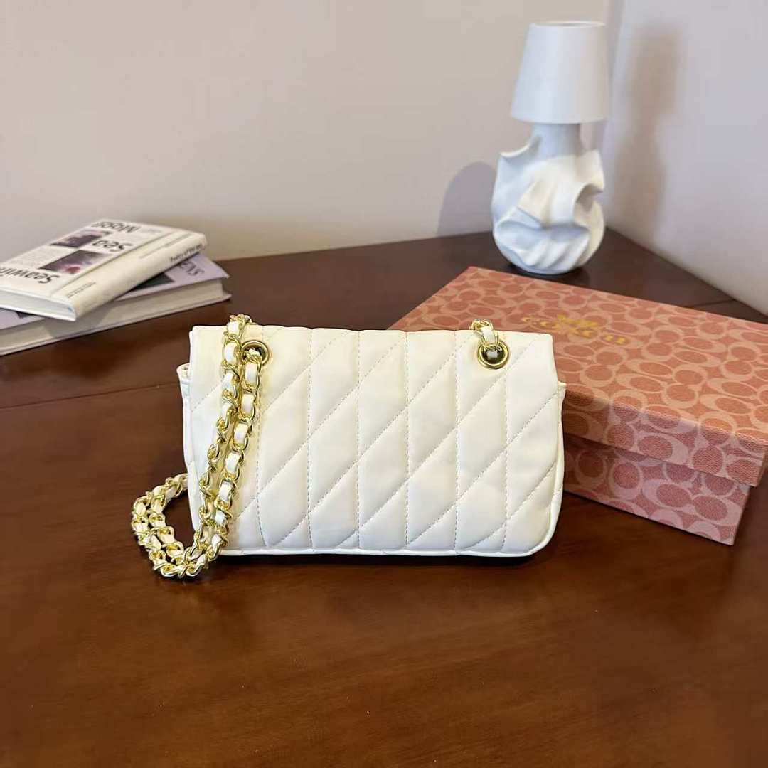 Coach Tabby Shoulder Bag 26 With · EC11037 — תמונה 15