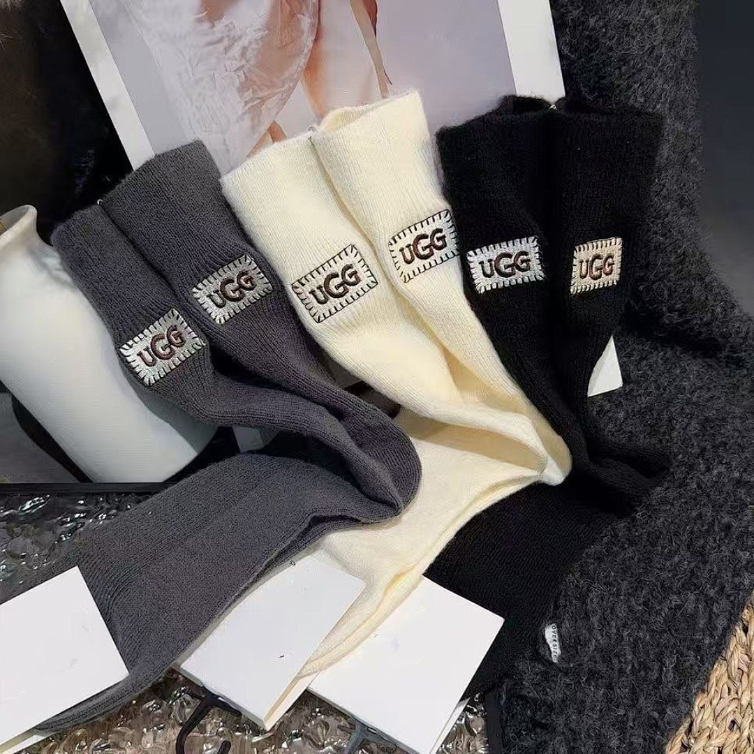 UGG Trey Rib Knit Crew Socks · WU35961 — תמונה 9