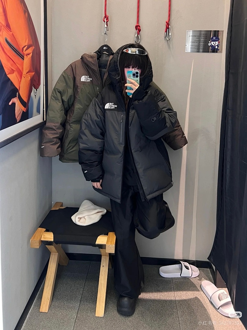 The North Face Himalayan Down Parka · BT34035 — תמונה 13
