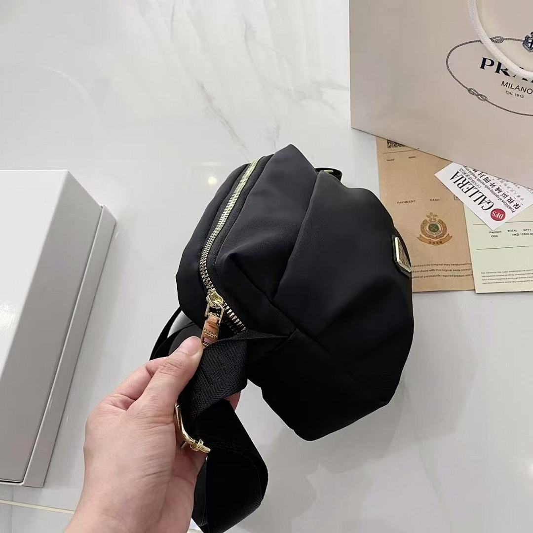 Prada Re-Nylon Shoulder Bag · EP4249 — תמונה 10