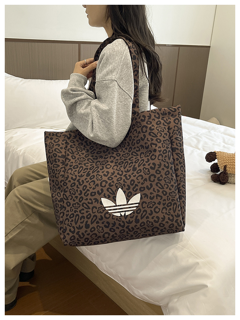 Adidas Leopard Tote · EA1203 — תמונה 9
