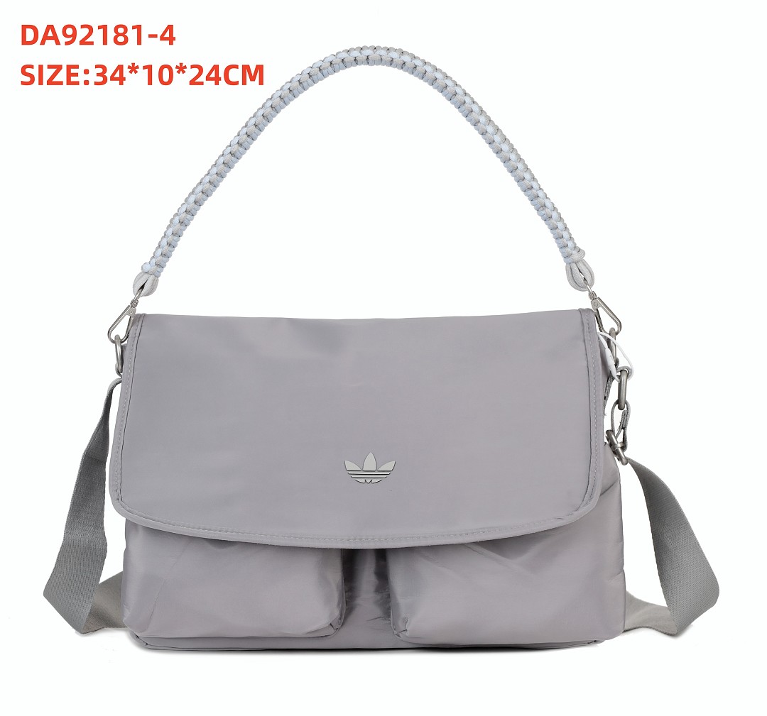 Adidas Adicolor Messenger Bag · DA92181 — תמונה 2