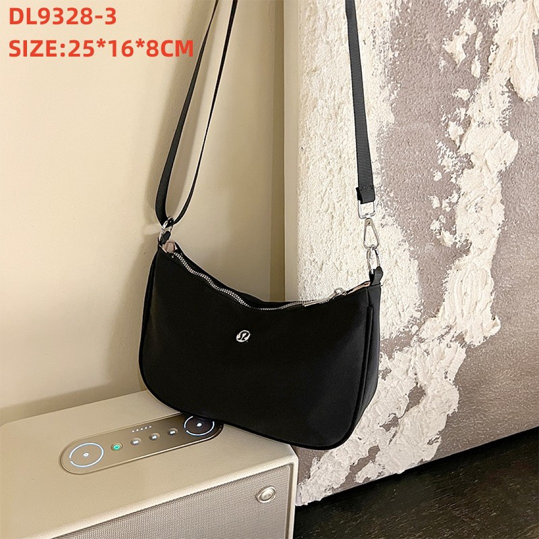 Lululemon City Essentials Shoulder Bag · DL9328 — תמונה 3