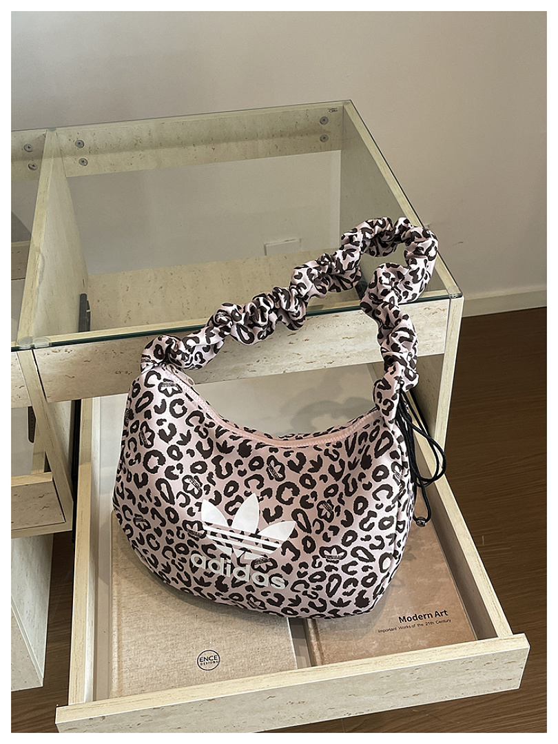Adidas Leopard Small Shoulder Bag · EA1820 — תמונה 62