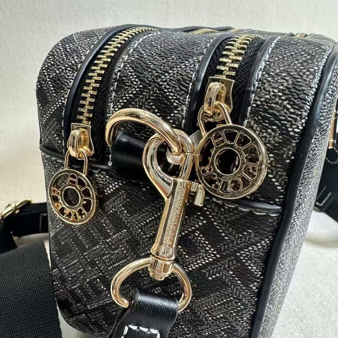 Tommy Hilfiger TH Monogram Camera Bag · WT35697 — תמונה 4