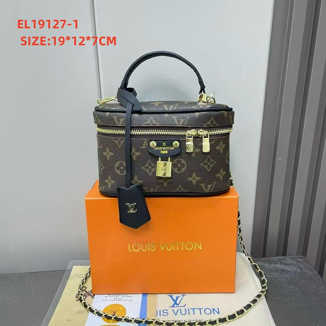 Louis Vuitton Vanity Chain Pouch · EL19127