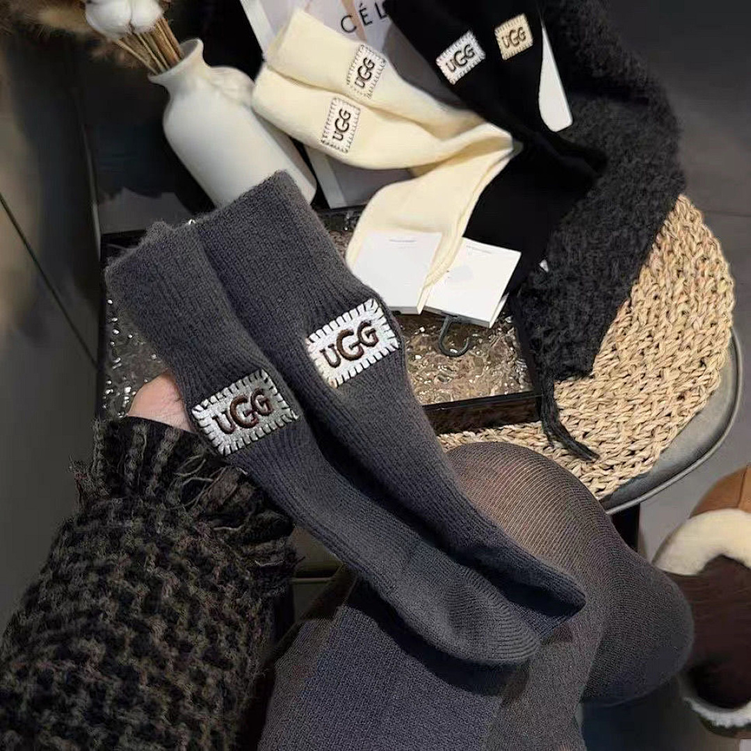 UGG Trey Rib Knit Crew Socks · WU35961 — תמונה 5