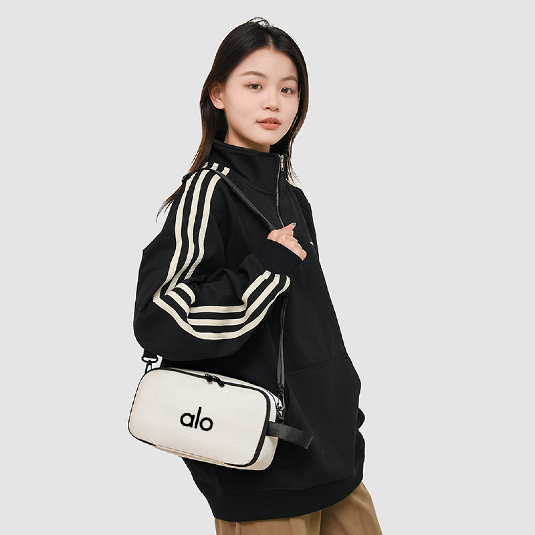 Alo Yoga Keep It Dry Fitness Bag · EA7015 — תמונה 27