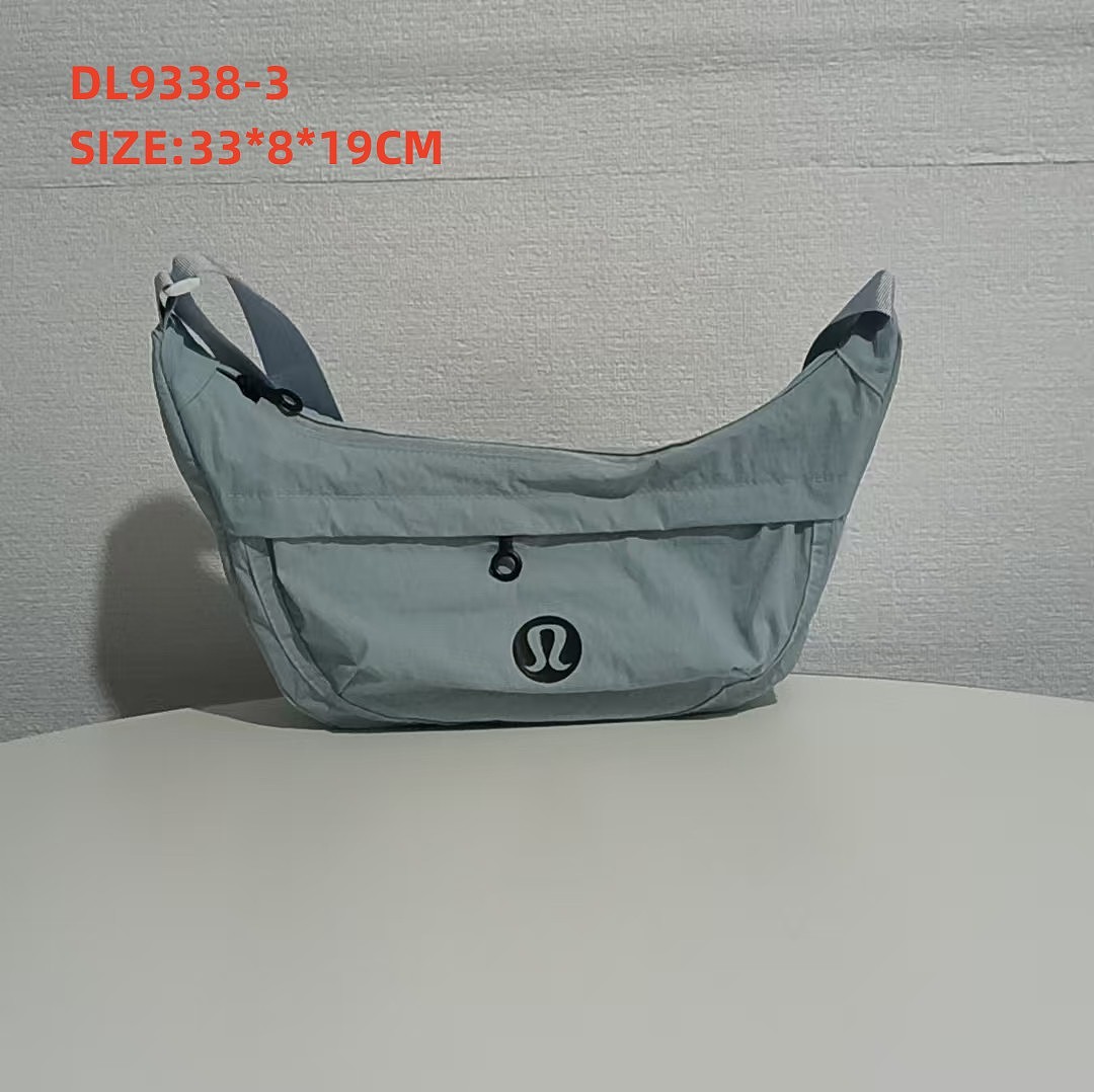 Lululemon Small Slouchy Sling Bag 3L · DL9338 — תמונה 4