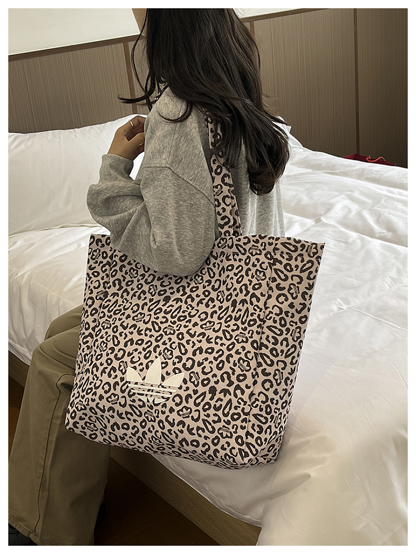 Adidas Leopard Tote · EA1203 — תמונה 17