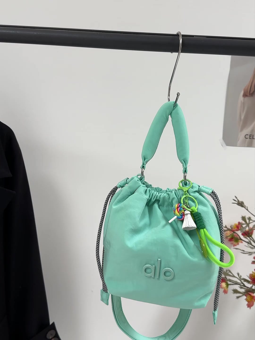 Alo Yoga Tactical Explorer Bucket Bag · WA13435 — תמונה 7