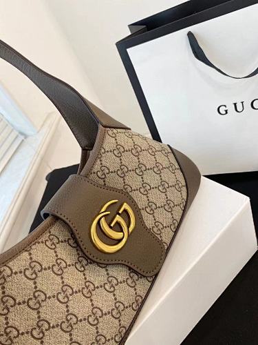 GUCCI     306-10265-T
