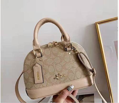 code 8343-T COACH 30.97$