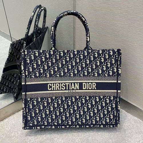 DIOR 72.99$ YZBB    10773-T