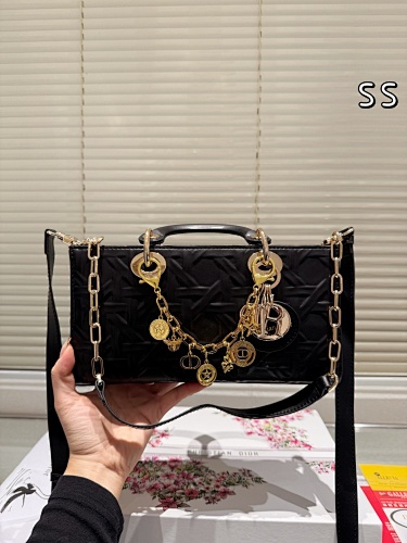 DIOR 92.99$    11112-T