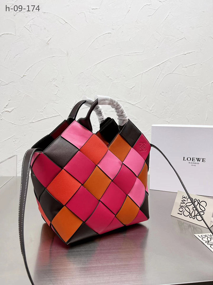 LOEVE 64$    10708-T