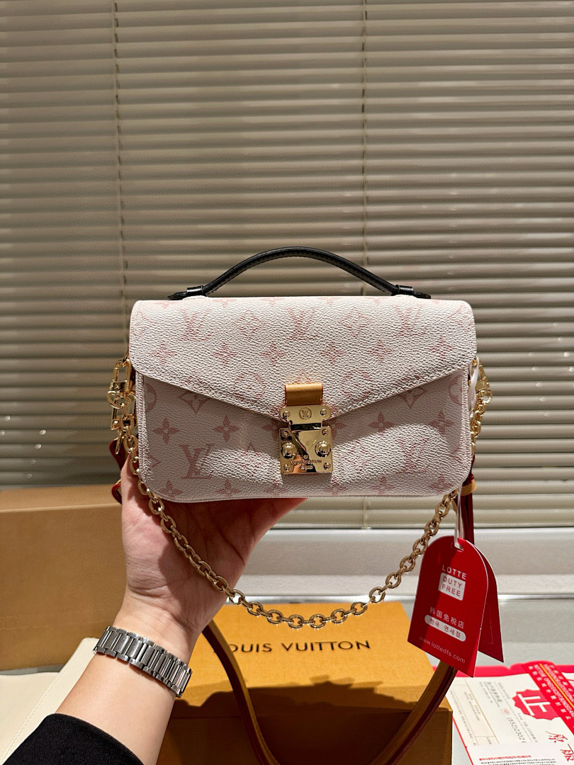 LV 79$  code 306-10570-T