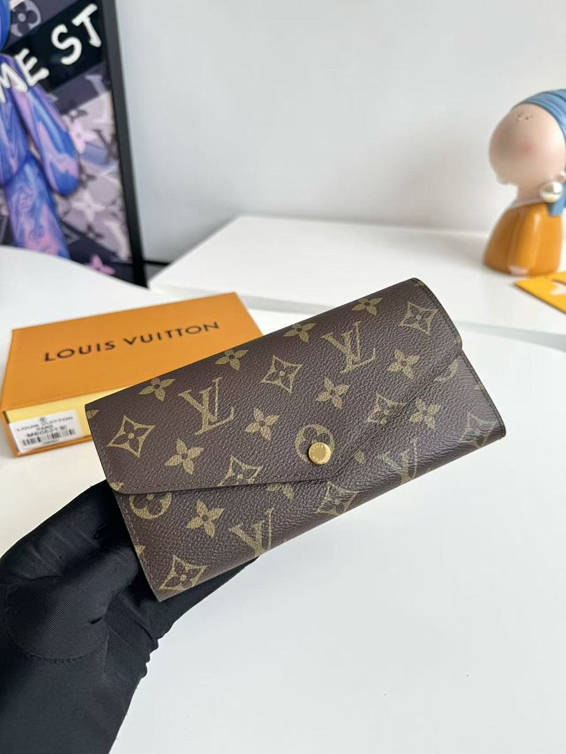 LV 55.9$    10993-T