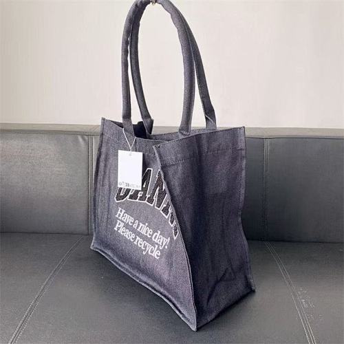 GANNI 47.99$     11060-T