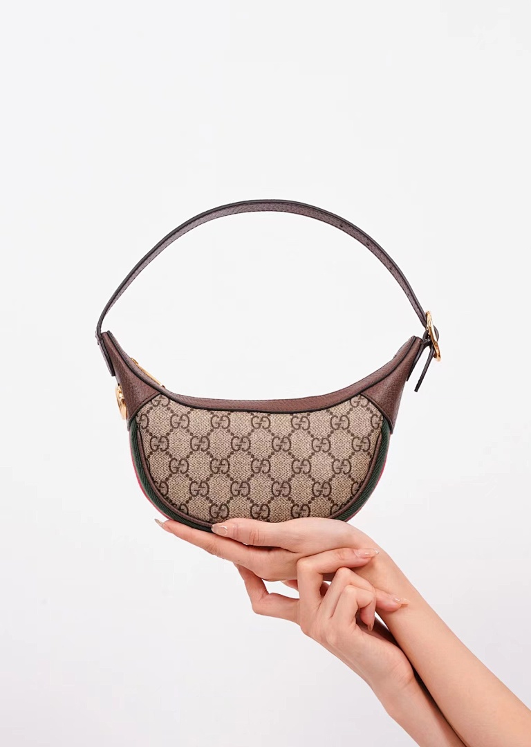 GUCCI Attached 5A+ 50$    9443-T