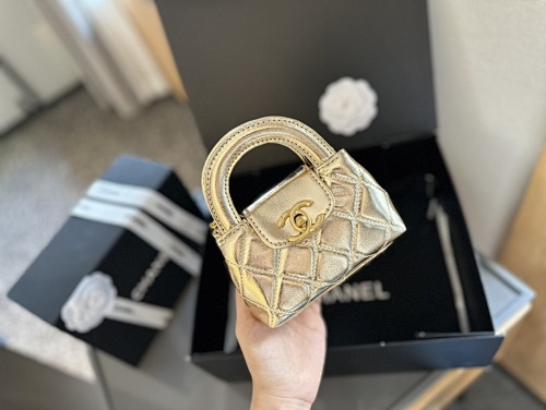 CHANEL 54.95$    CODE 306-10788-T