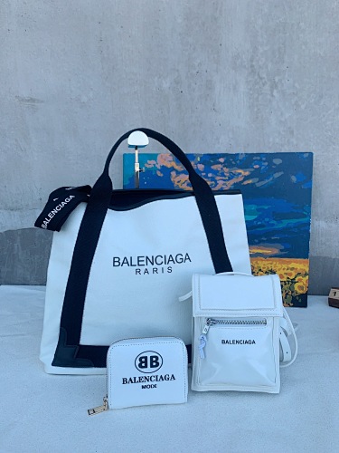 Balenciaga 73$    10809-T