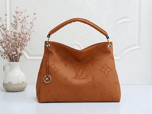 LV 35.33$ 编号7985-T