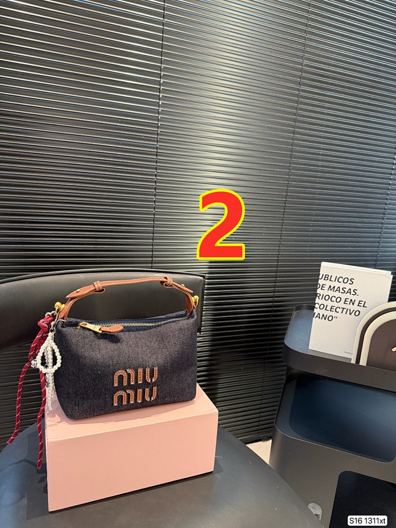 Miu Miu — תיק כתף מיני · 5547 — תמונה 2