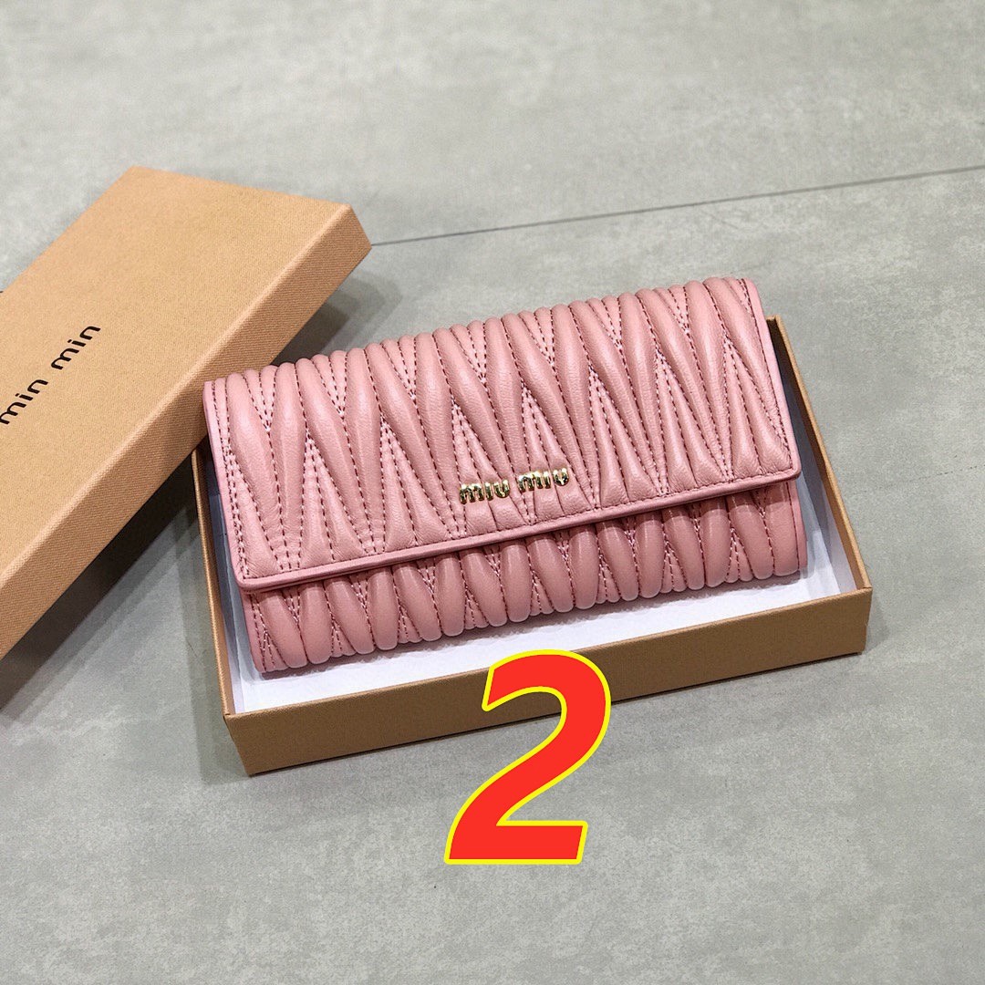 Miu Miu Matelassé Nappa Leather Wallet · 5481 — תמונה 2