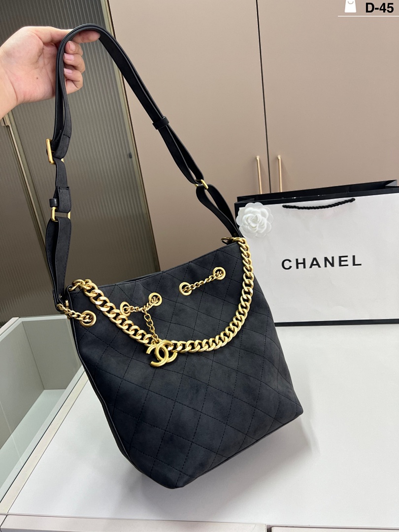 Chanel On My Shoulder · 5543 — תמונה 19
