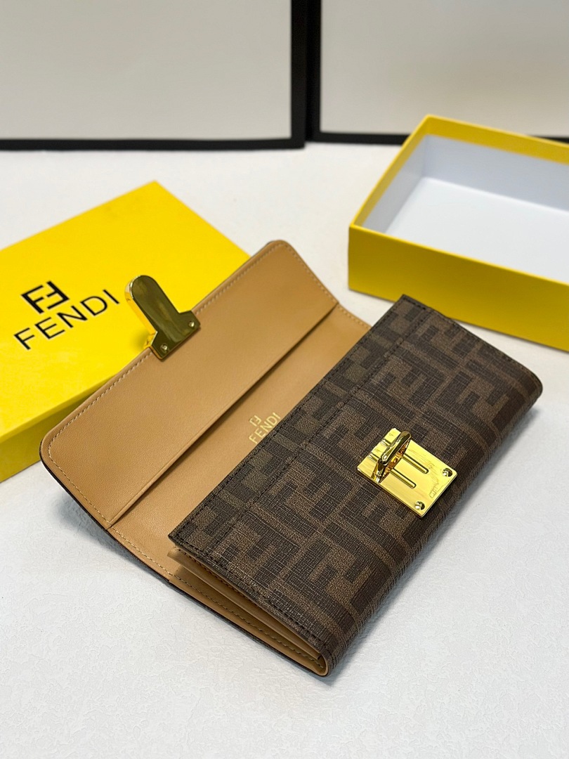 FENDI Continental Wallet · 4676 — תמונה 15