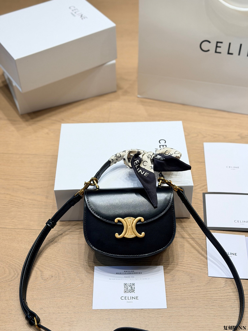 Celine Mini Besace Clea · 6413 — תמונה 14