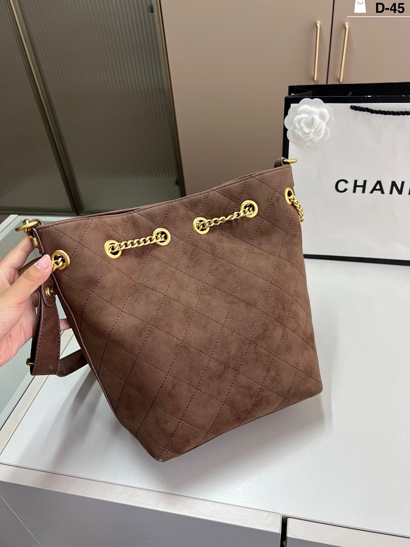 Chanel On My Shoulder · 5543 — תמונה 11