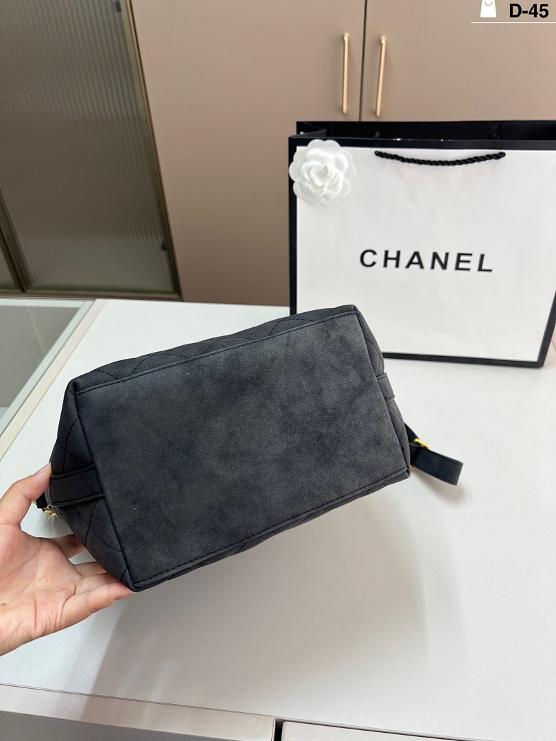 Chanel On My Shoulder · 5543 — תמונה 21
