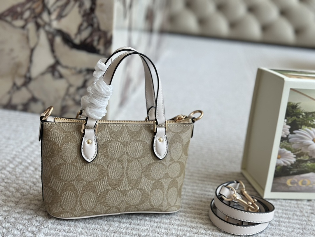 Coach Mini Gallery · 4714 — תמונה 10