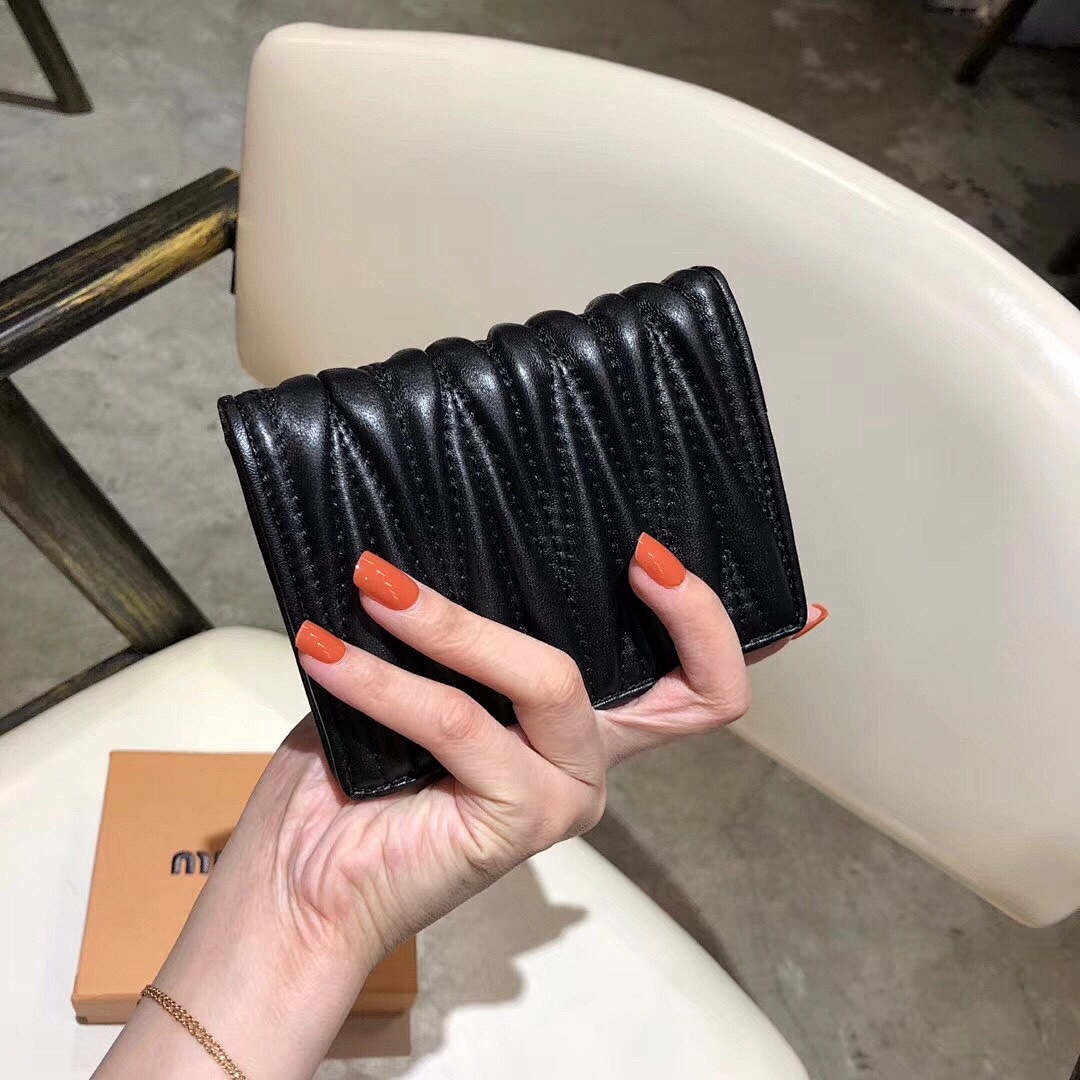 Miu Miu Small Matelassé Nappa Leather Wallet · 5435 — תמונה 6