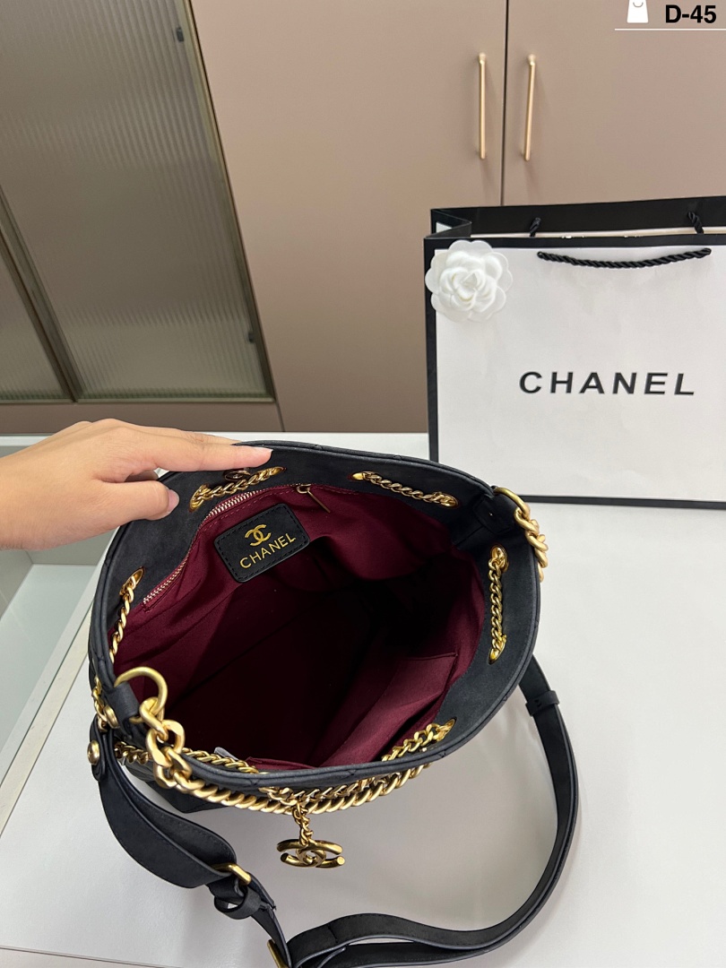 Chanel On My Shoulder · 5543 — תמונה 18