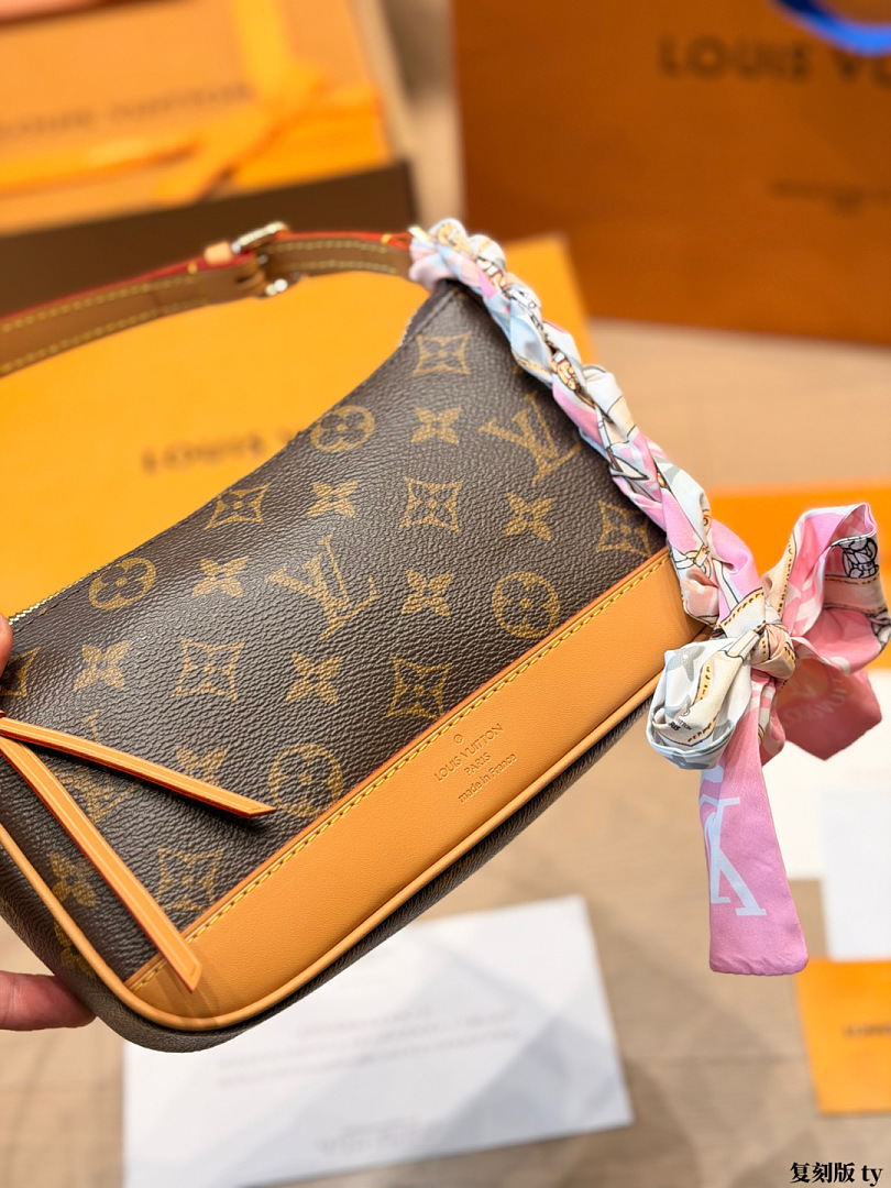Louis Vuitton Boulogne PM Monogram · 6412 — תמונה 13
